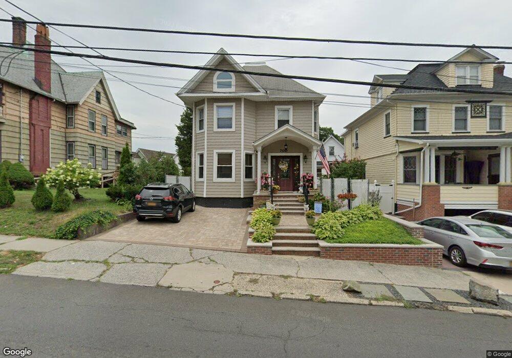 700 Jewett Ave, Staten Island, NY 10314 - photo 1