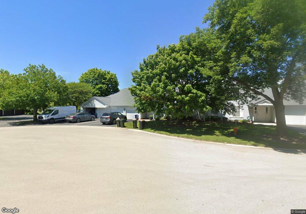 2147 Berkley Ct unit 101A, Naperville, IL 60565 - photo 1