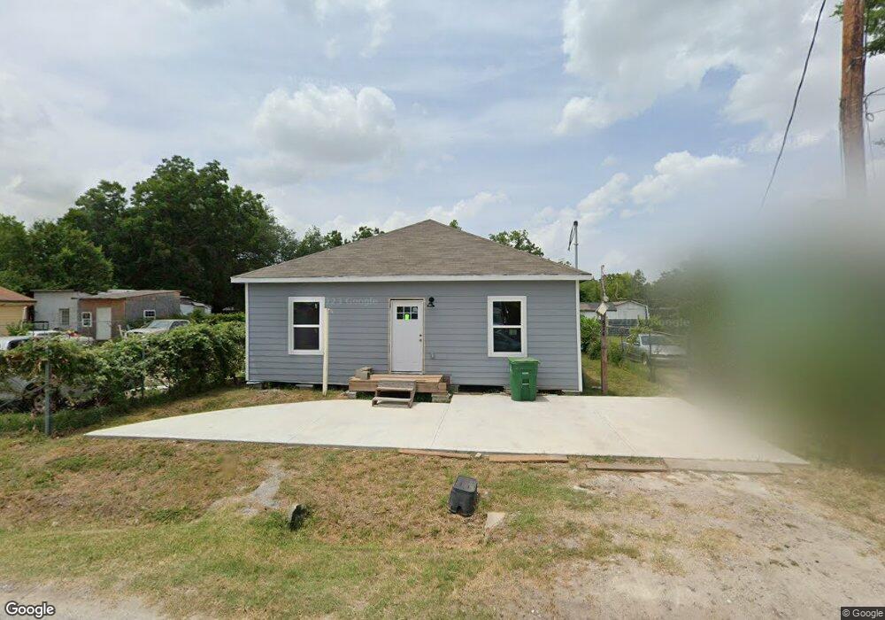 874 Chas Ln, Houston, TX 77091 - photo 1