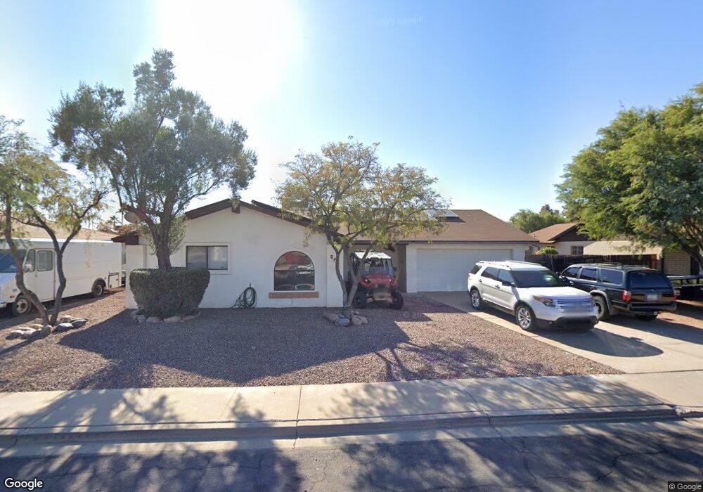 561 W Kiowa Ave, Mesa, AZ 85210 - photo 1