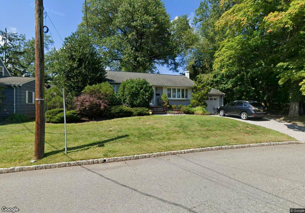 16 S Ashby Ave, Livingston, NJ 07039 - photo 1