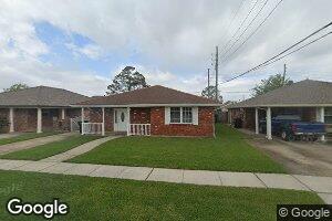 2812 Regal Dr, Chalmette, LA 70043