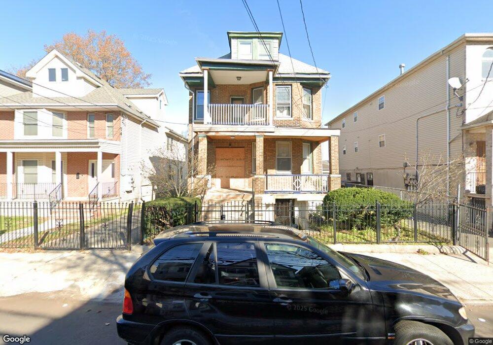 92 Wegman Pkwy, Jersey City, NJ 07305 - photo 1