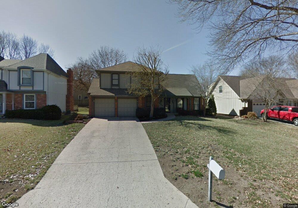 10436 Noland Rd, Lenexa, KS 66215 - photo 1