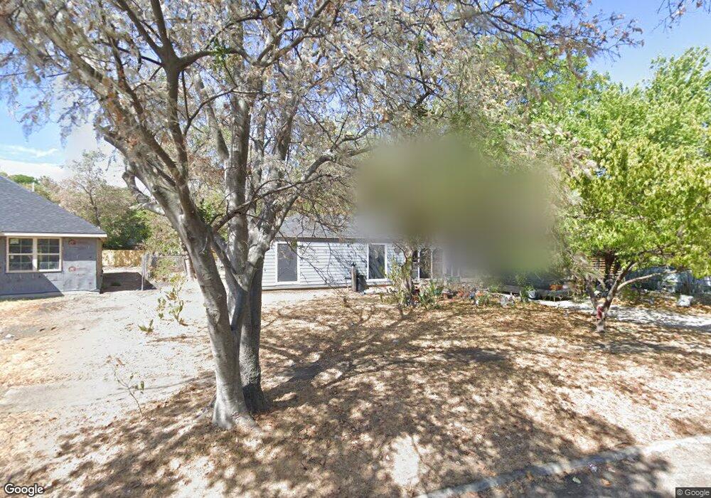 830 Short St, Grand Prairie, TX 75051 - photo 1