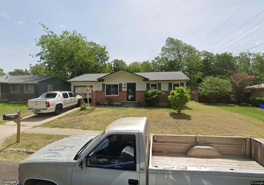 1011 Little St, Copperas Cove, TX 76522 - photo 1