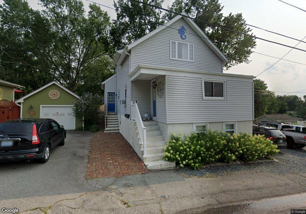 79 Canonicus St unit 1, Tiverton, RI 02878 - photo 1