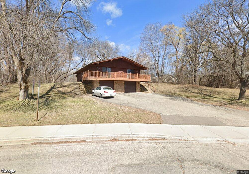 14800 Gatewood Dr, Minnetonka, MN 55345 - photo 1