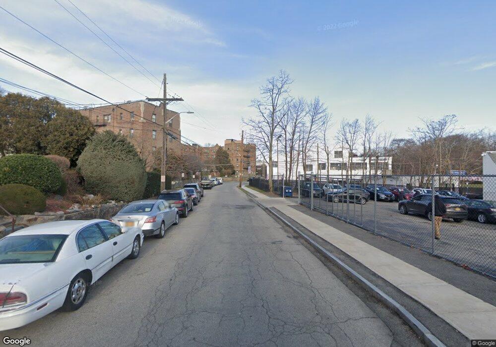 1015 Old Boston Post Rd unit 3C, Mamaroneck, NY 10543 - photo 1