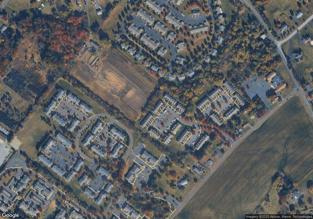 390 Deer Run Ct, Royersford, PA 19468 - photo 1