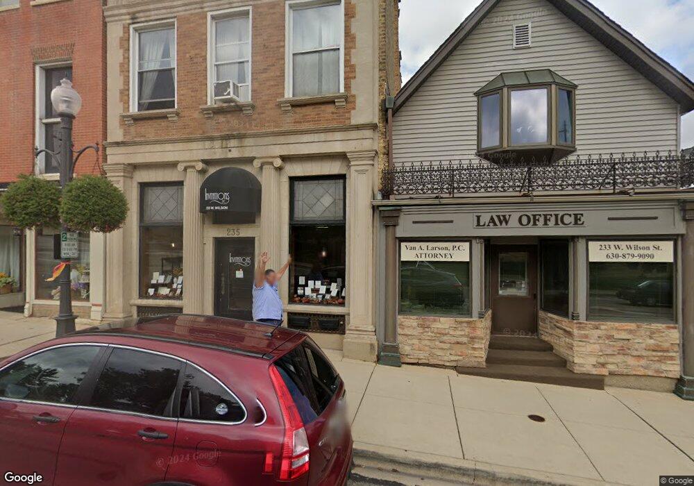 235 W Wilson St unit 2B -, Batavia, IL 60510 - photo 1