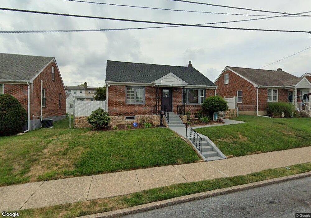 749 Fernwood St, Bethlehem, PA 18018 - photo 1