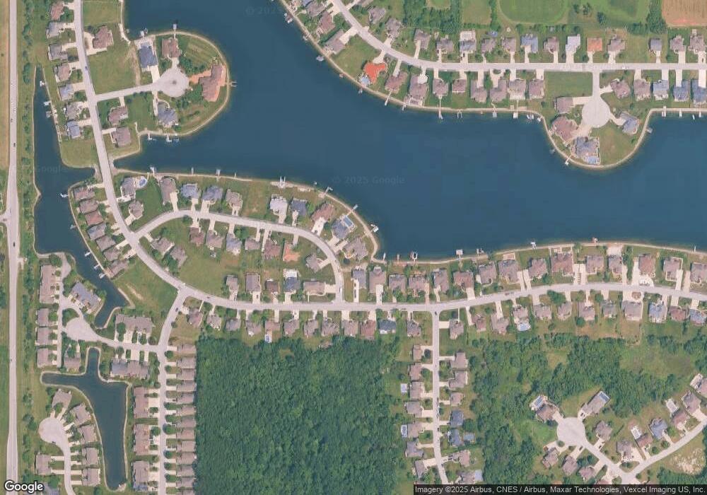 10458 Doubletree Ct, Winfield, IN 46307 - photo 1