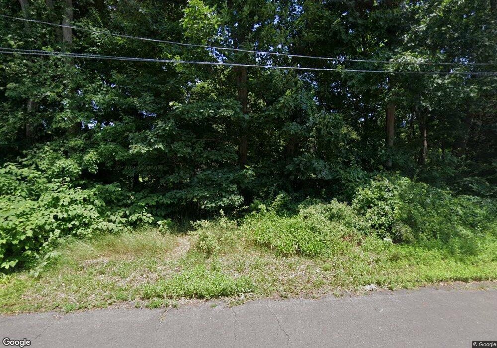 472 Tunxis Ave, Bloomfield, CT 06002 - photo 1