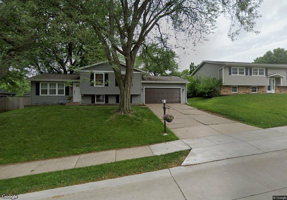 4912 N Harrison St, Davenport, IA 52806 - photo 1