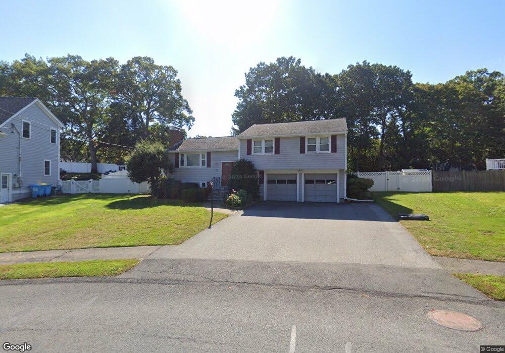 32 Eliot Rd, Needham Heights, MA 02494 - photo 1