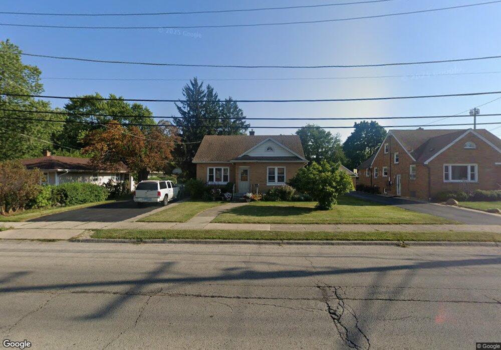 1715 10th St, Waukegan, IL 60085 - photo 1