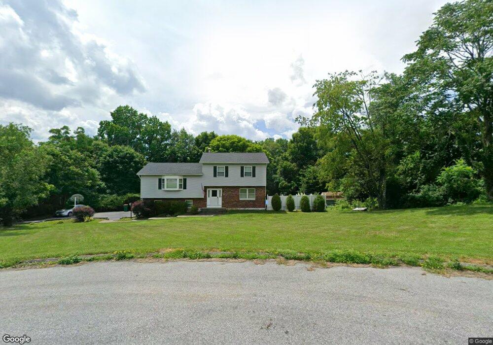 42 Mollys Way, Poughkeepsie, NY 12601 - photo 1