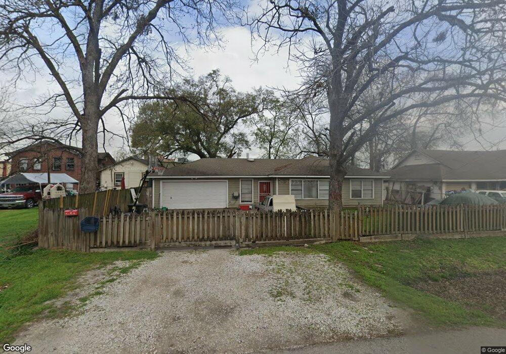 210 Theron St, Houston, TX 77022 - photo 1