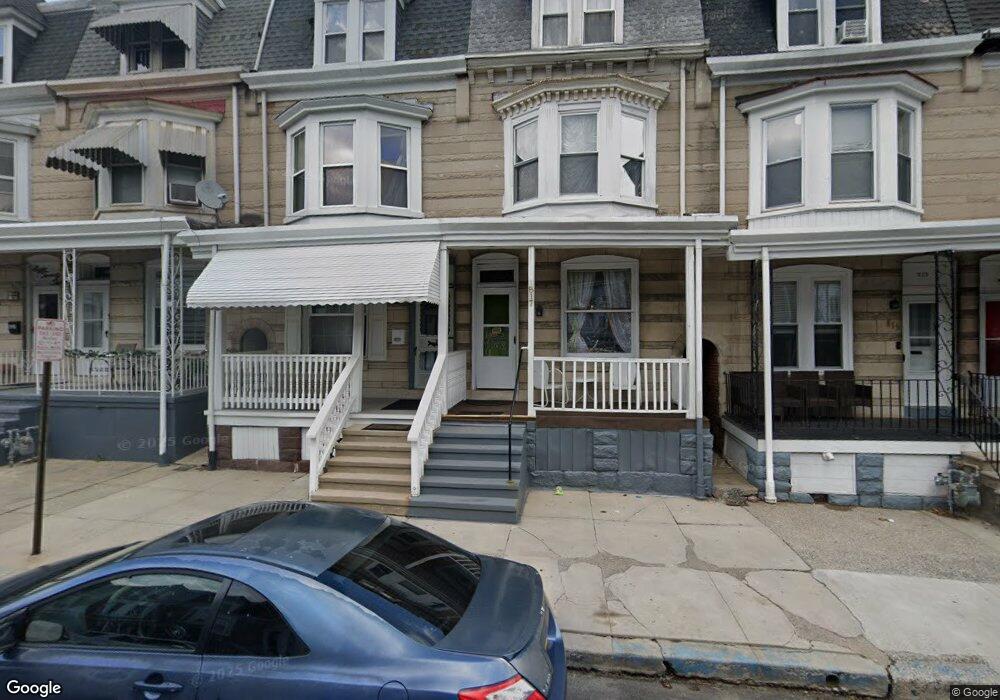 819 Mcknight St, Reading, PA 19601 - photo 1