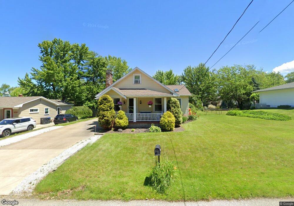 3113 Amherst Rd, Erie, PA 16506 - photo 1