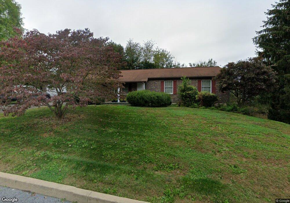 32 Pheasant Run Rd, Boyertown, PA 19512 - photo 1