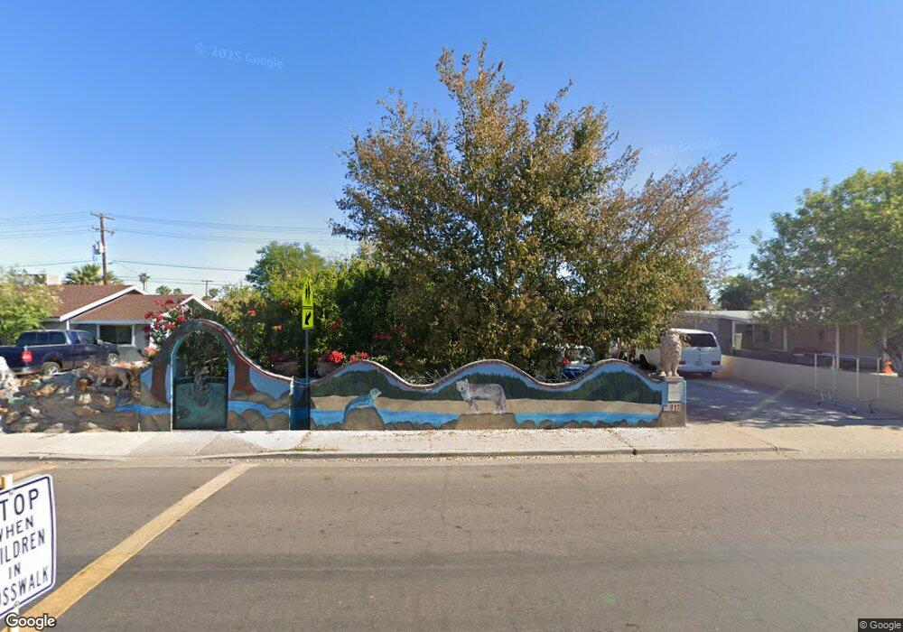 917 S Sirrine, Mesa, AZ 85210 - photo 1