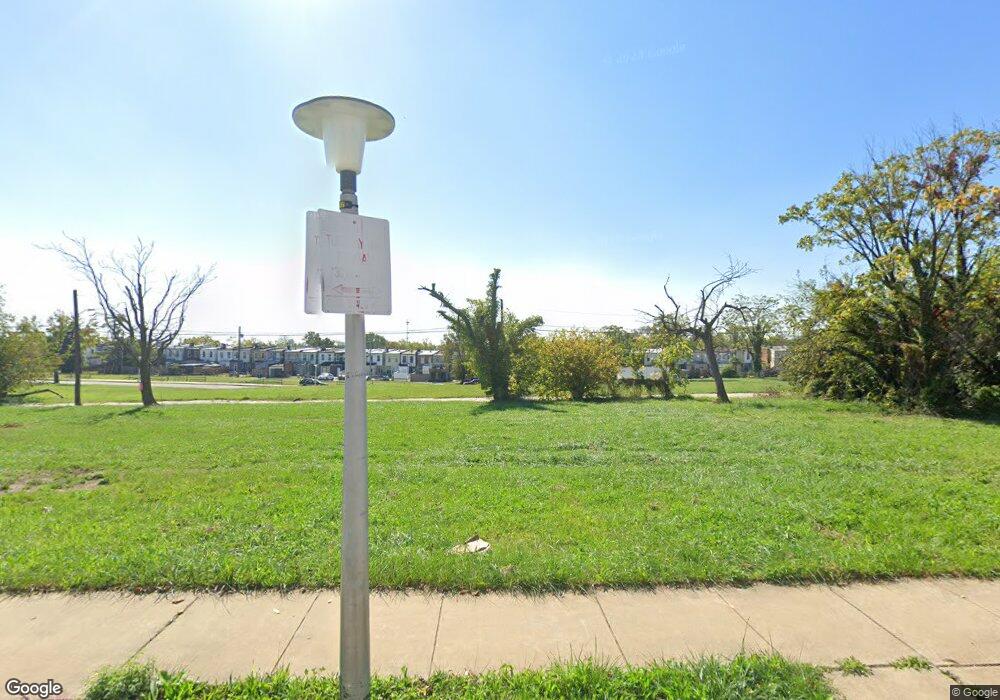 2744 Fenwick Ave, Baltimore, MD 21218 - photo 1