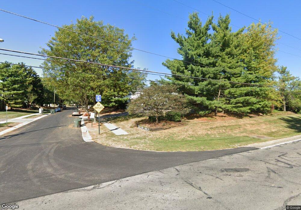 2112 Sprucefield Rd, Columbus, OH 43229 - photo 1