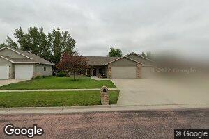 315 W 9th St, Dell Rapids, SD 57022