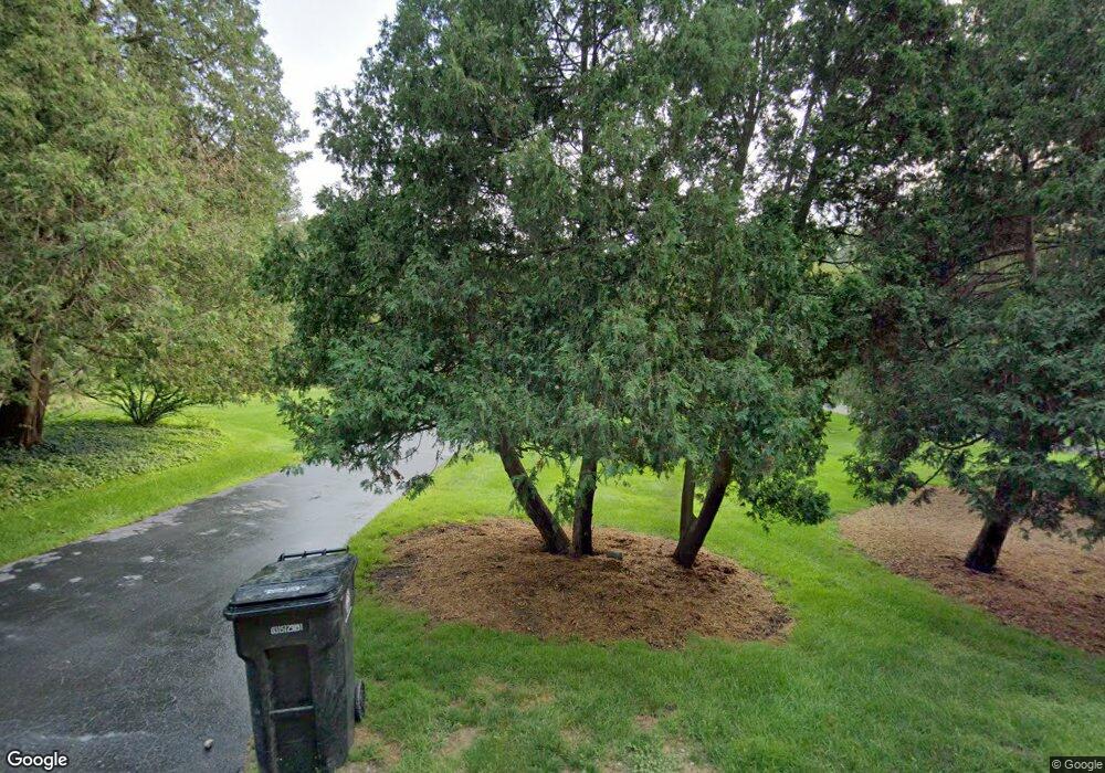 145 Canterbury Rd unit Bldg-Unit, Bloomfield Hills, MI 48304 - photo 1