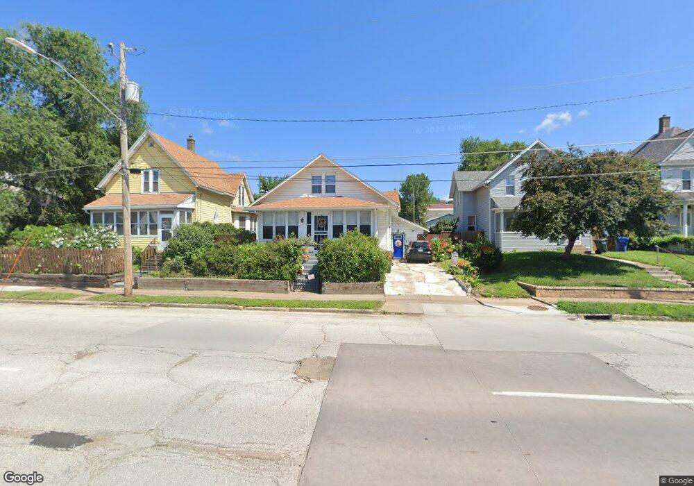 1112 W 4th St, Davenport, IA 52802 - photo 1