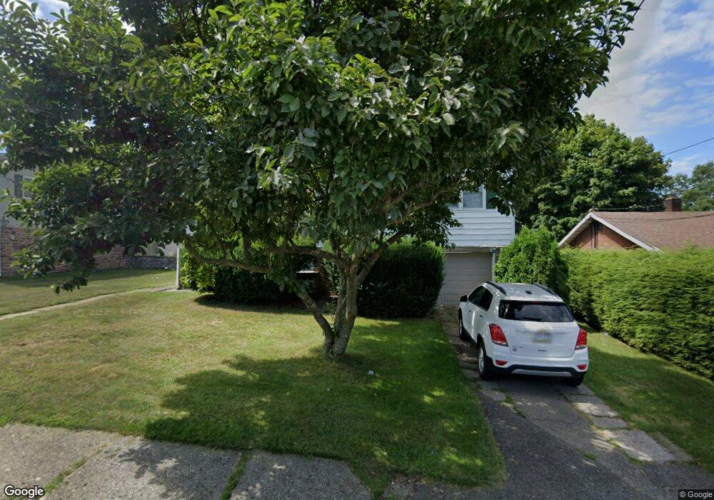 866 Liberty Ct, Hazleton, PA 18202 - photo 1