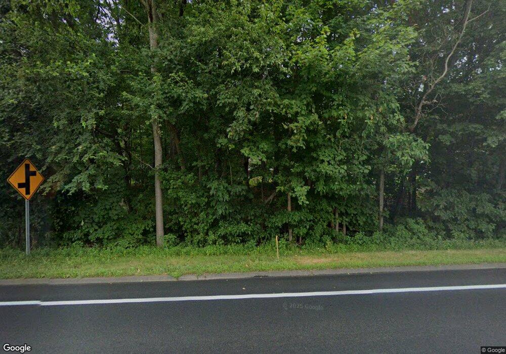 547 Racebrook Rd, Orange, CT 06477 - photo 1