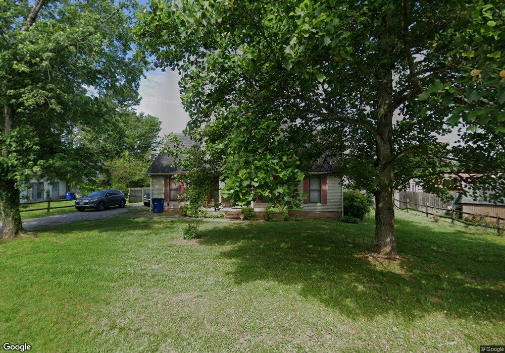 302 Tyne Rd, Shelbyville, TN 37160 - photo 1