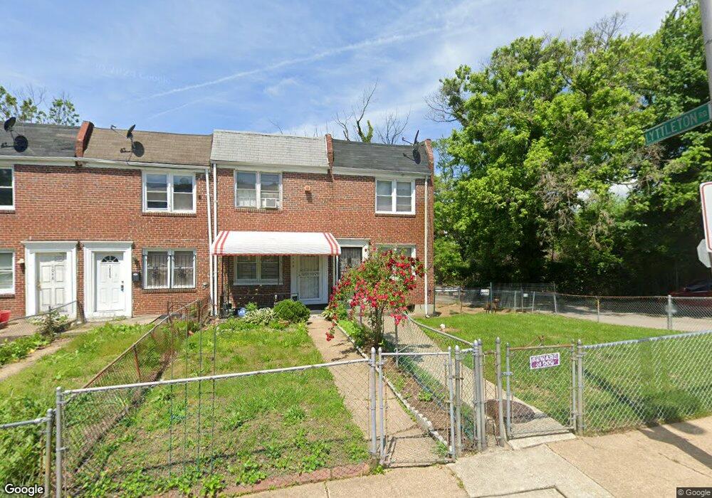 1054 Ellicott Dr, Baltimore, MD 21216 - photo 1