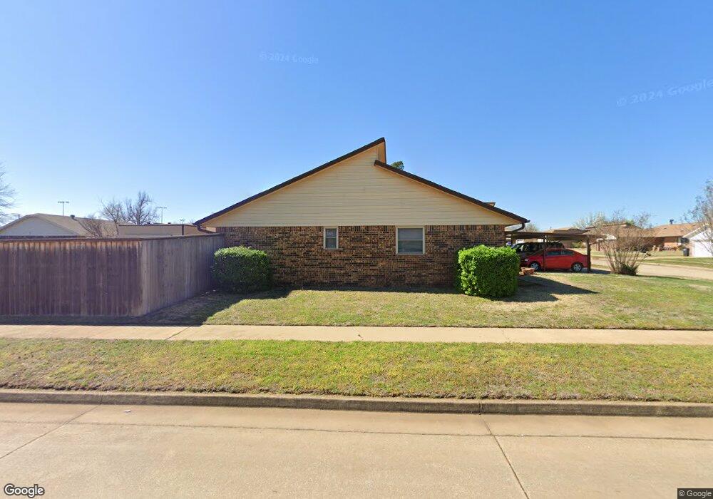 1212 N Patterson Dr, Moore, OK 73160 - photo 1