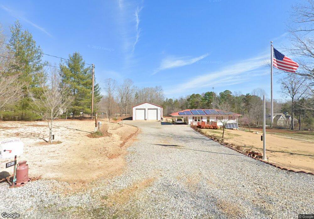 601 Savage Rd, Mount Airy, GA 30563 - photo 1