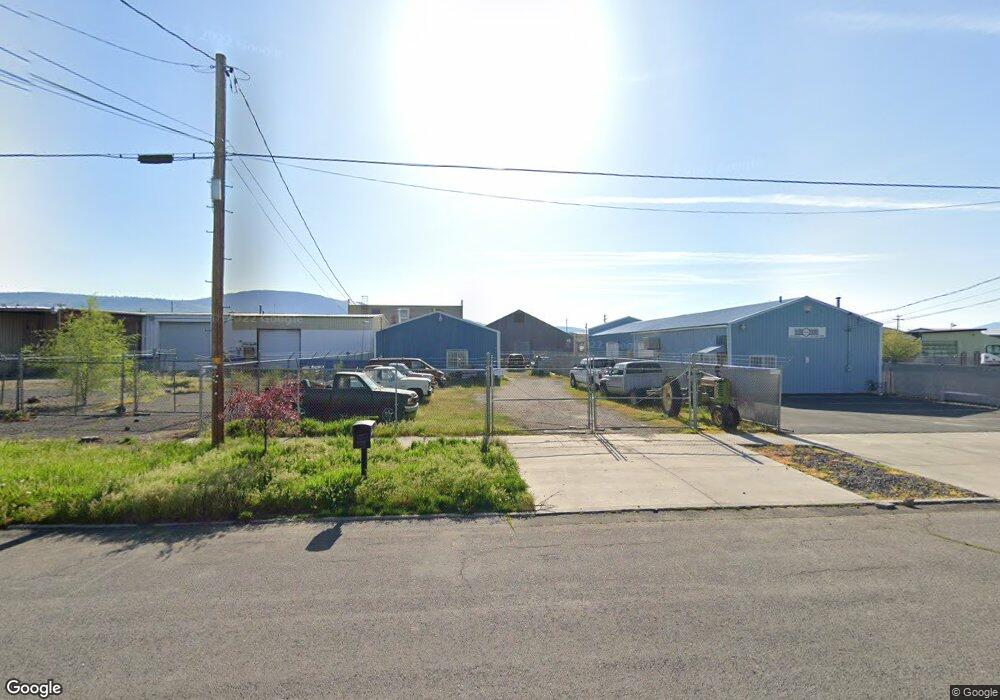 247 S Broad St, Klamath Falls, OR 97601 - photo 1