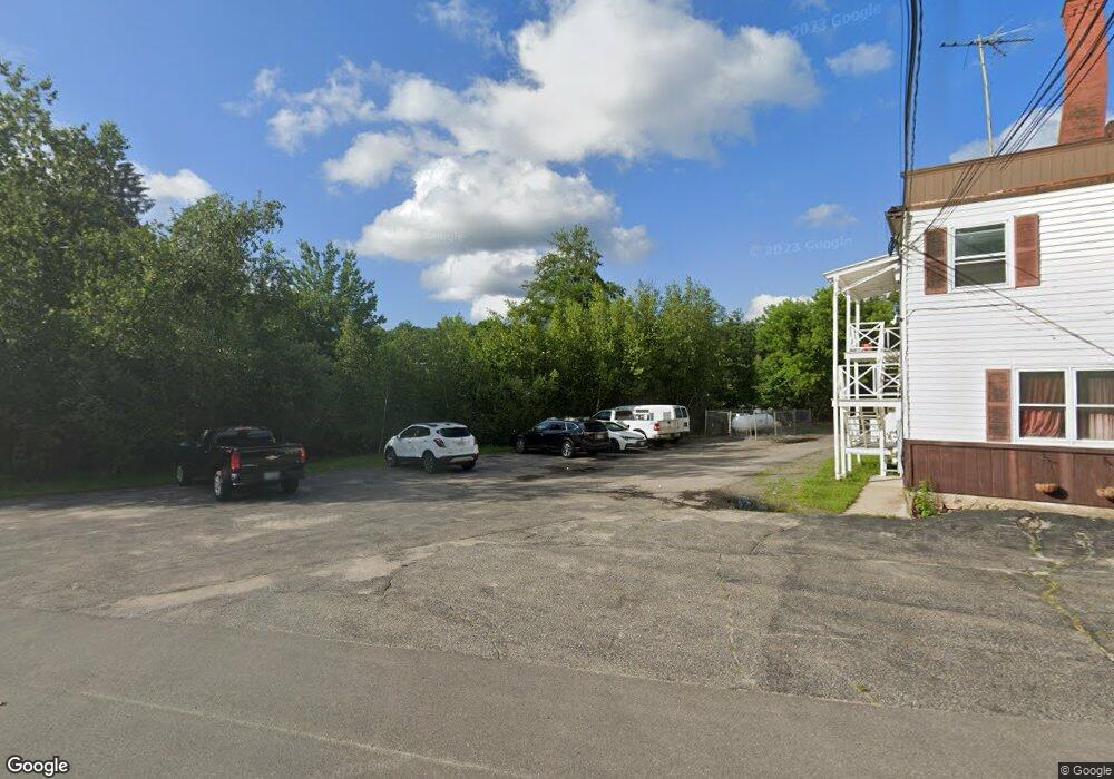 520 Mammoth Rd, Londonderry, NH 03053 - photo 1