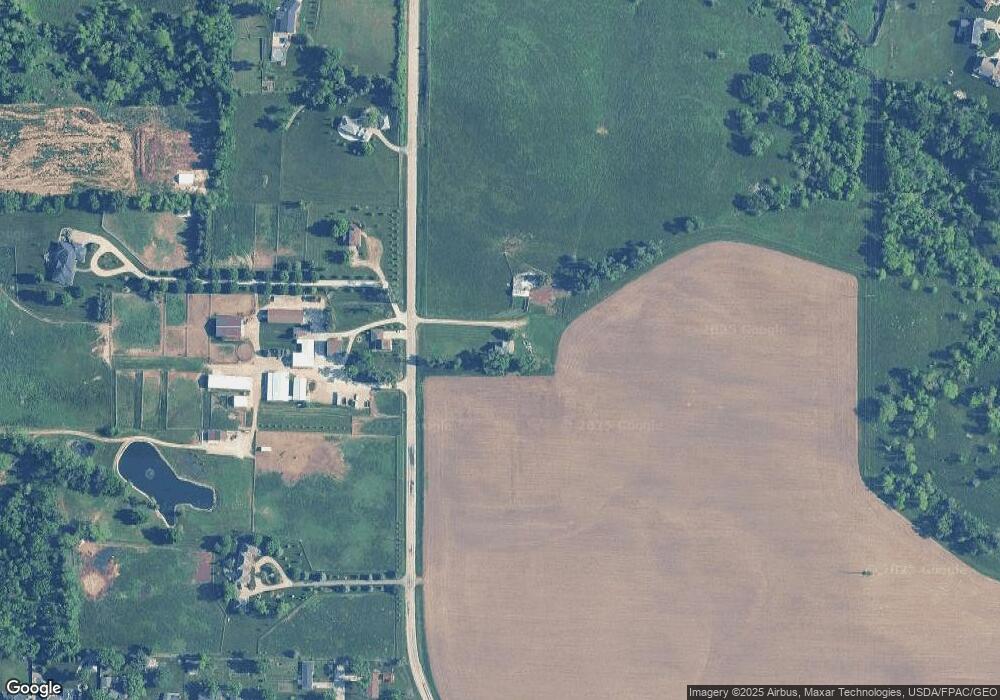 622 Dows Rd, Cedar Rapids, IA 52403 - photo 1