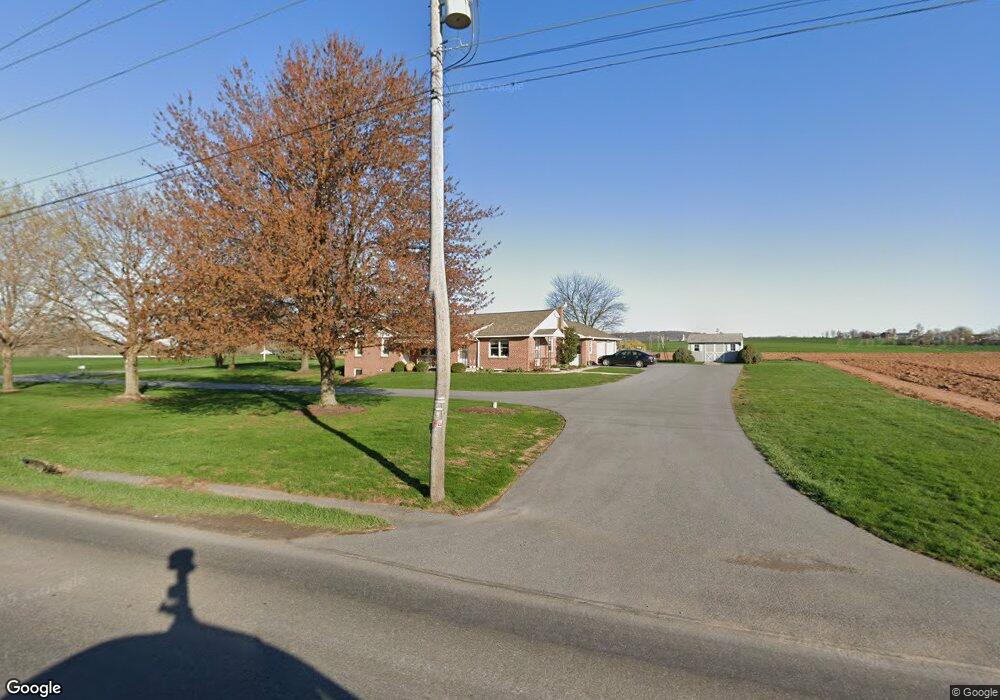 135 Hurst Rd, Ephrata, PA 17522 - photo 1