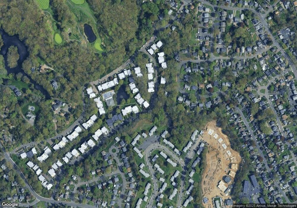 89 Ledgebrook Dr, Norwalk, CT 06854 - photo 1