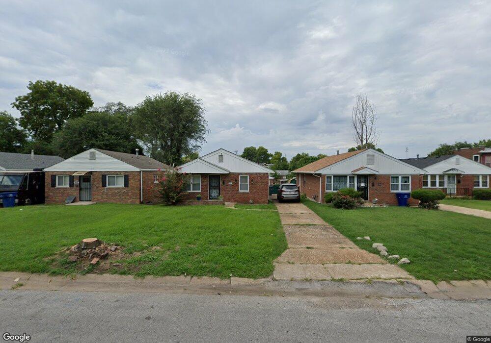 4481 N Taylor Ave, Saint Louis, MO 63115 - photo 1