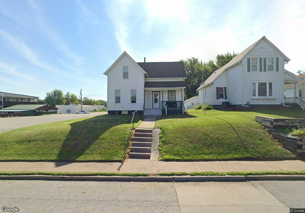 1725 N Fillmore St, Davenport, IA 52804 - photo 1