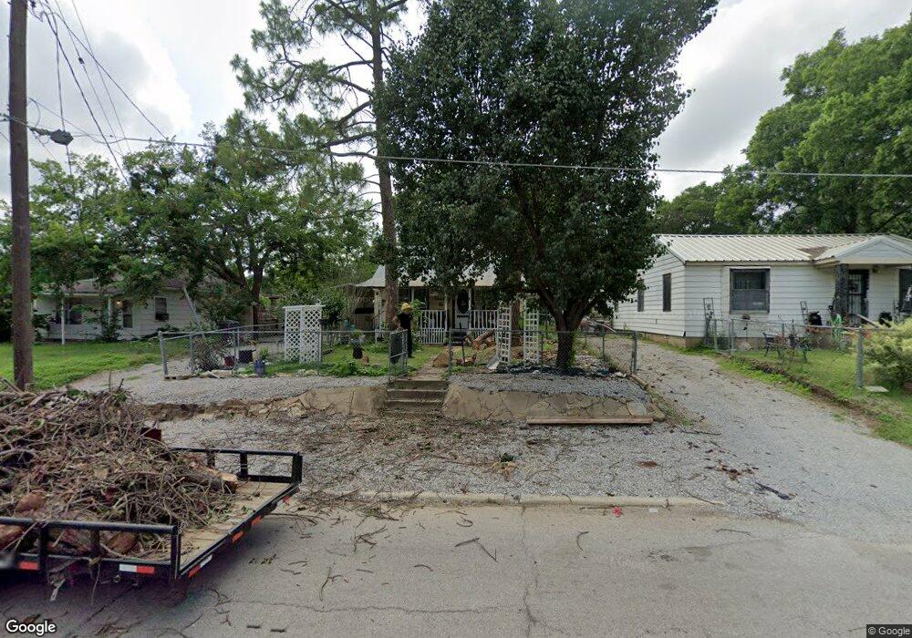 835 D St SE, Ardmore, OK 73401 - photo 1