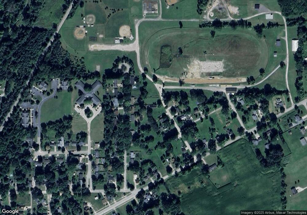 657 Walnut St, Vassar, MI 48768 - photo 1