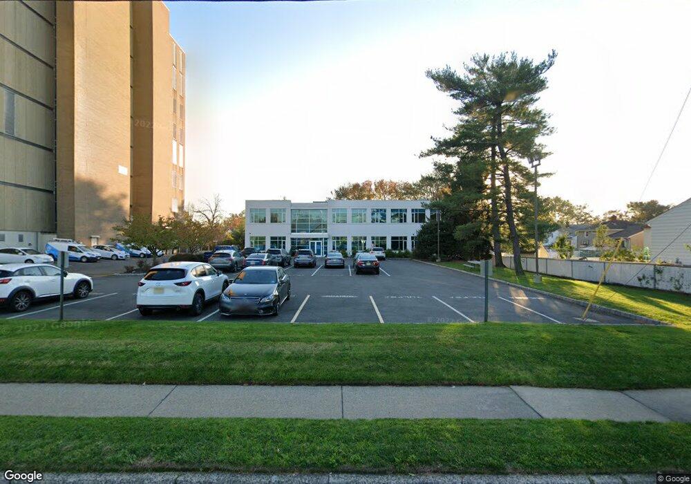 87 W Passaic St, Rochelle Park, NJ 07662 - photo 1