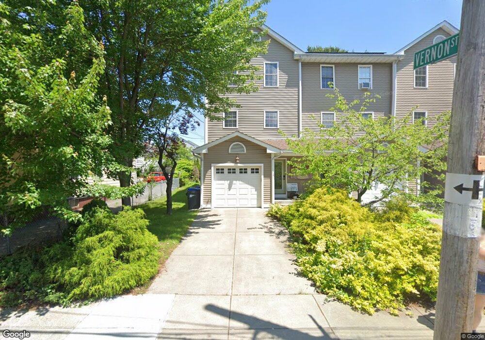 10 Pallas St unit 10, Providence, RI 02903 - photo 1