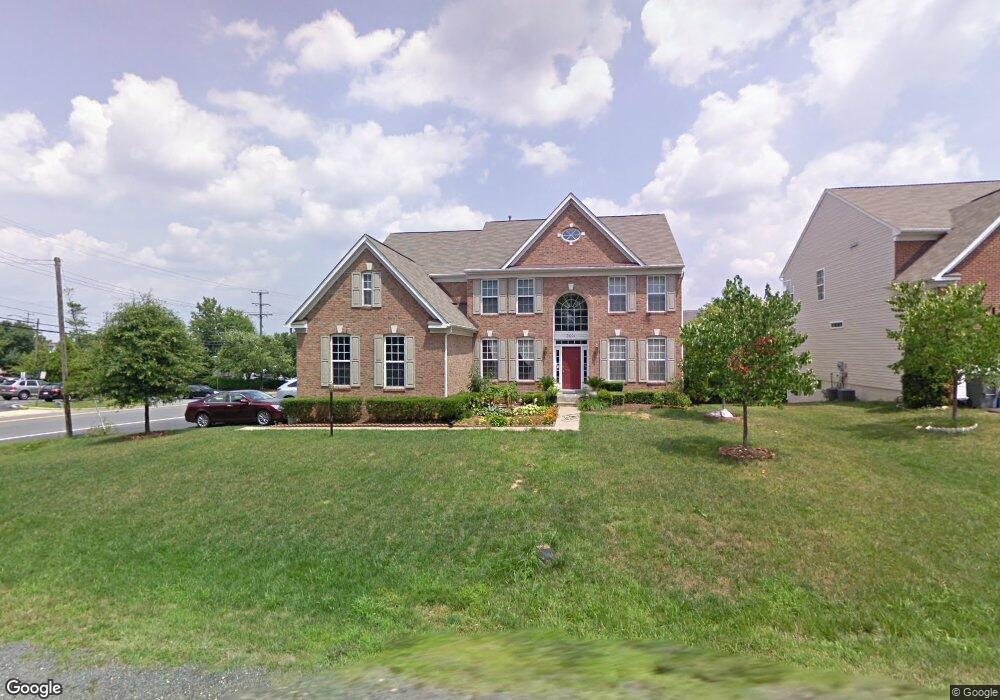 3001 Castle Rd, Falls Church, VA 22044 - photo 1